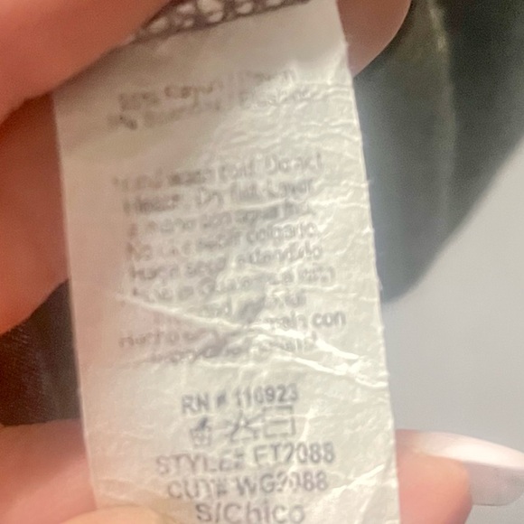 Easel Gray Casual Ruffle Hemline Top; Size Small - Picture 8 of 8